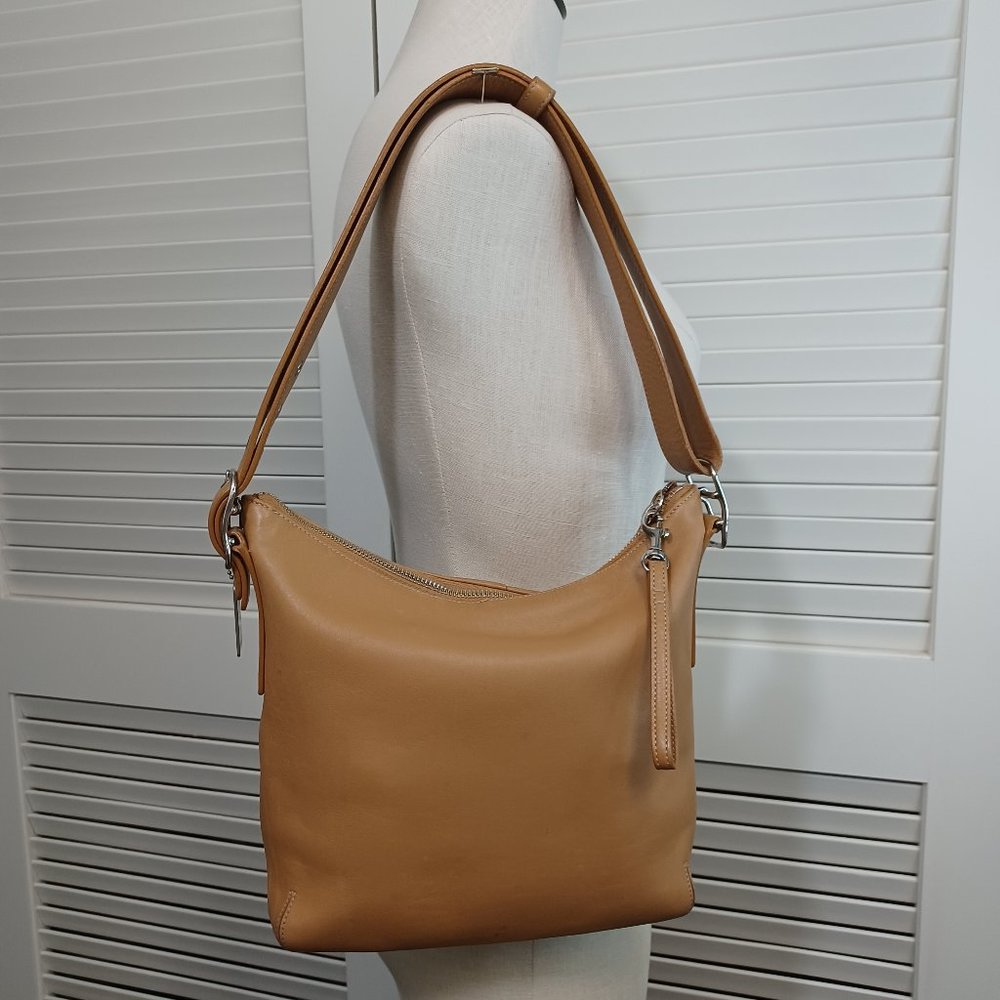 Coach Vintage Tan Leather Hobo Shoulder Bag